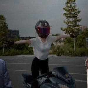 Gặp hạn „phong sát“, Ngọc Trinh ăn án “Gây rối trật tự công cộng”