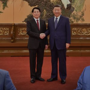 Một chuyến đi Bắc Kinh đầy „khuất tất” của tướng Lương Cường